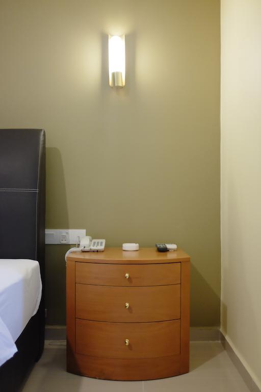 Hotel Safari Two Куала Лумпур Екстериор снимка