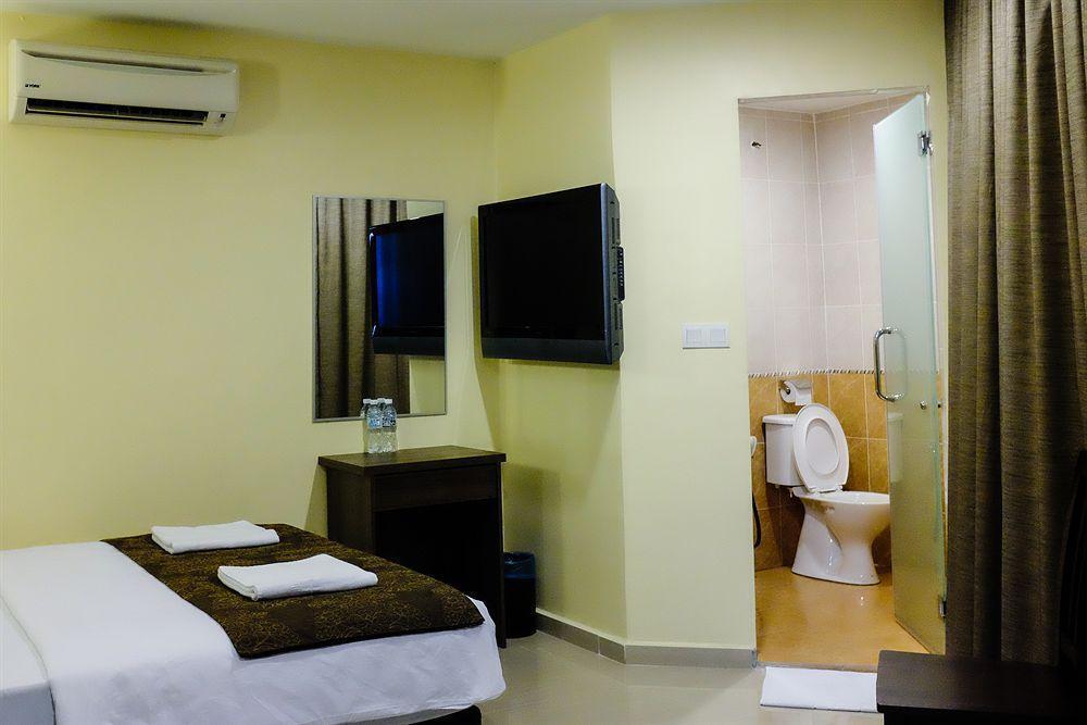Hotel Safari Two Куала Лумпур Екстериор снимка